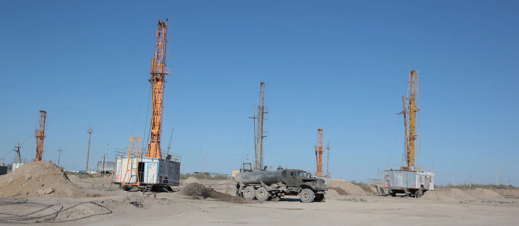 Volkovgeology drilling complex at an operating site